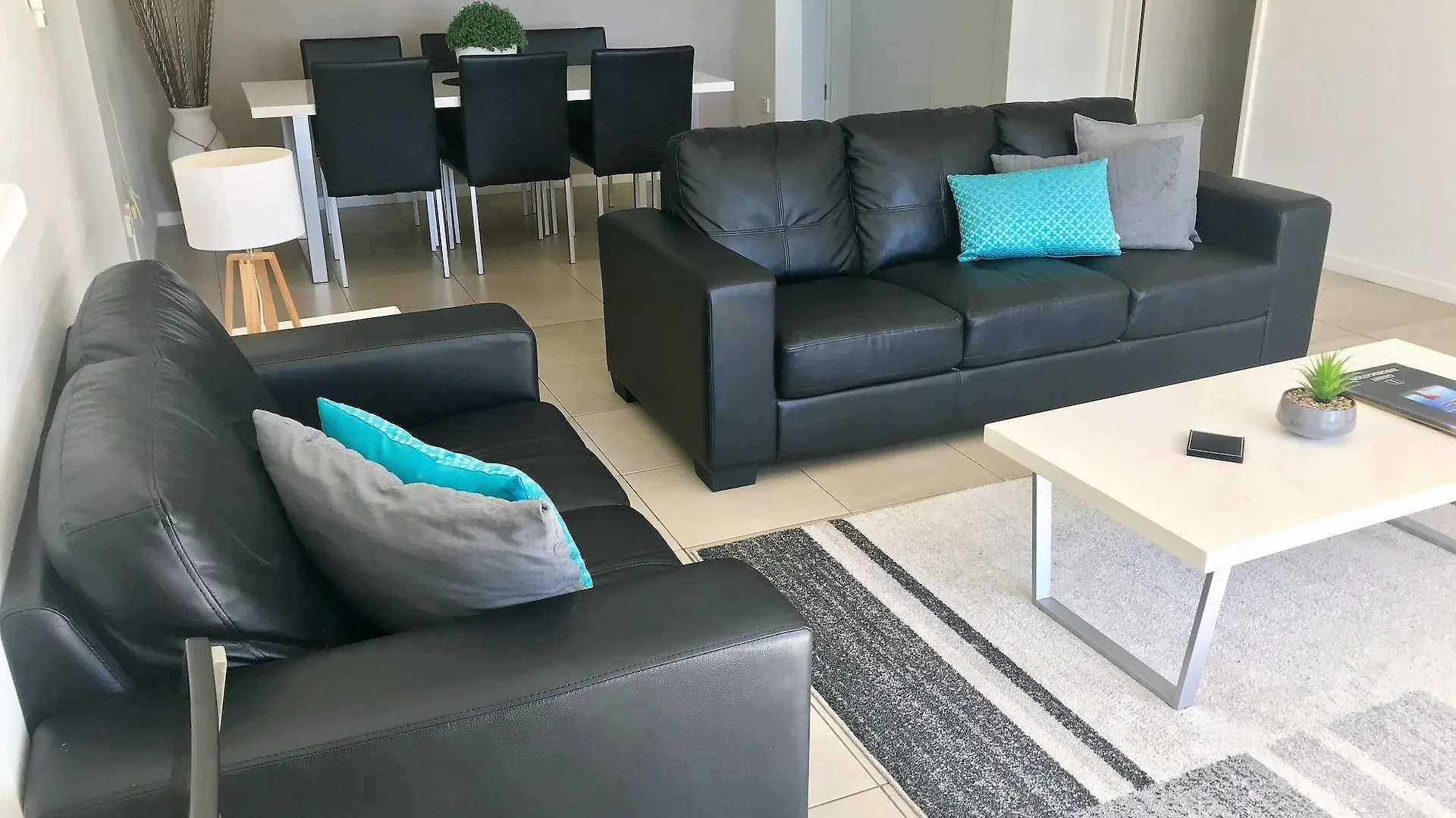 **** Aparthotel Solnamara Beachfront Apartments Gold Coast Australia