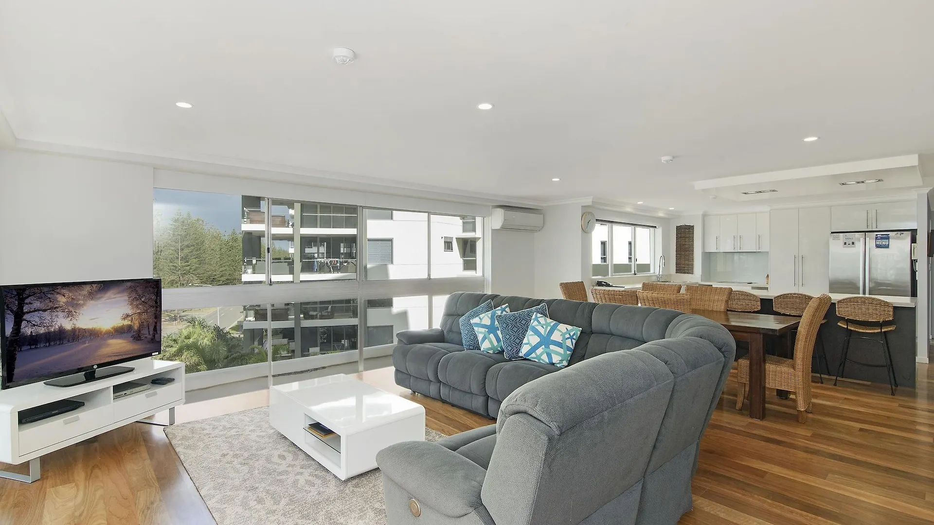 Aparthotel Solnamara Beachfront Apartments Gold Coast