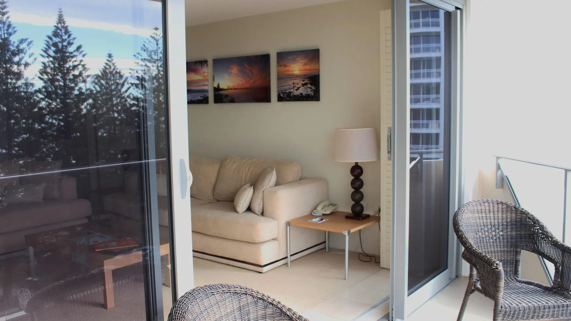 Aparthotel Solnamara Beachfront Apartments Gold Coast